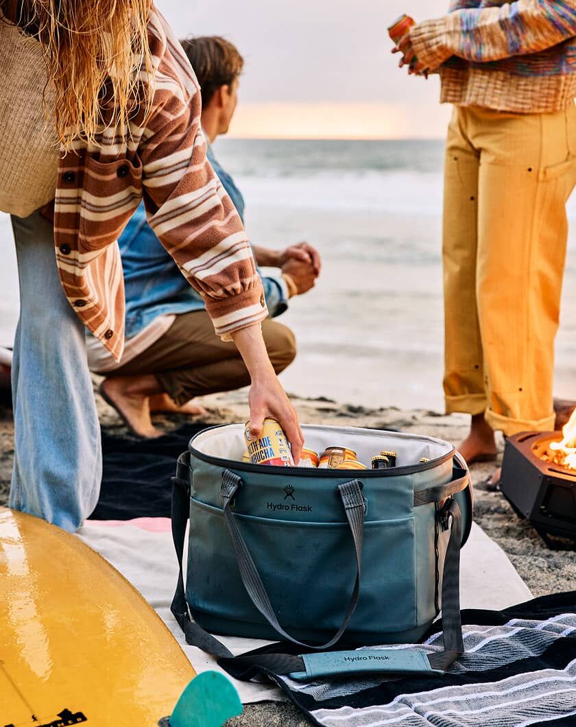 Hydro Flask Carryout™ Soft Cooler 30 L