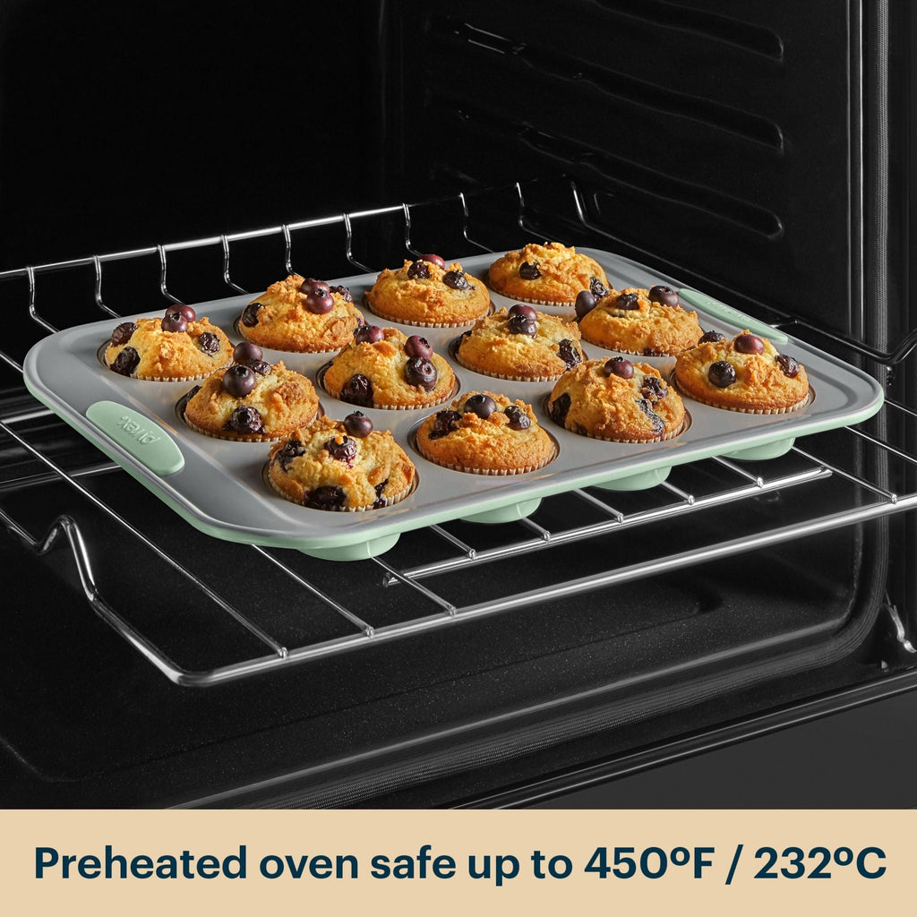 Pyrex Pyrex® Metal Bakeware 8-Piece Set in Sage