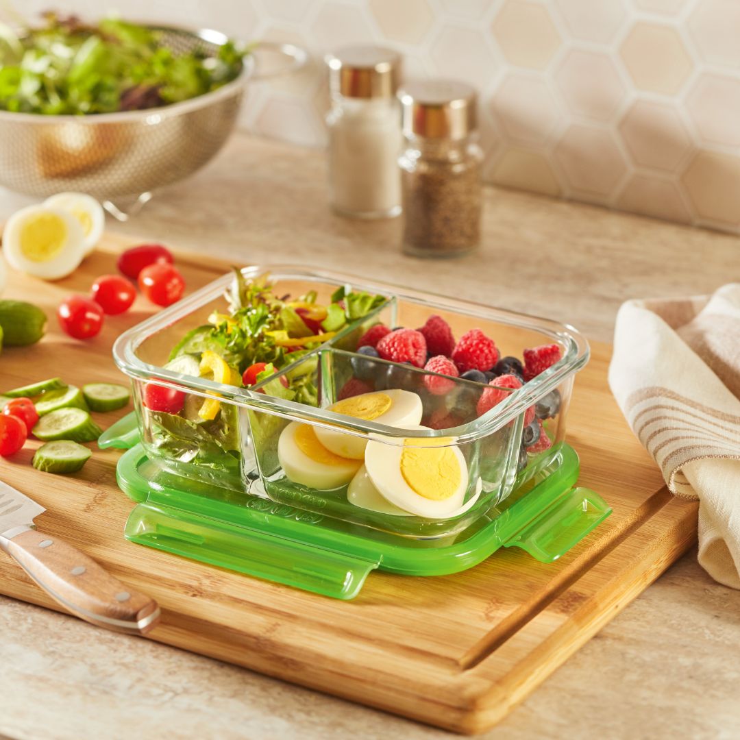 Pyrex Pyrex® MealBox™ 4-cup Divided Glass Food Storage Container with Green Lid