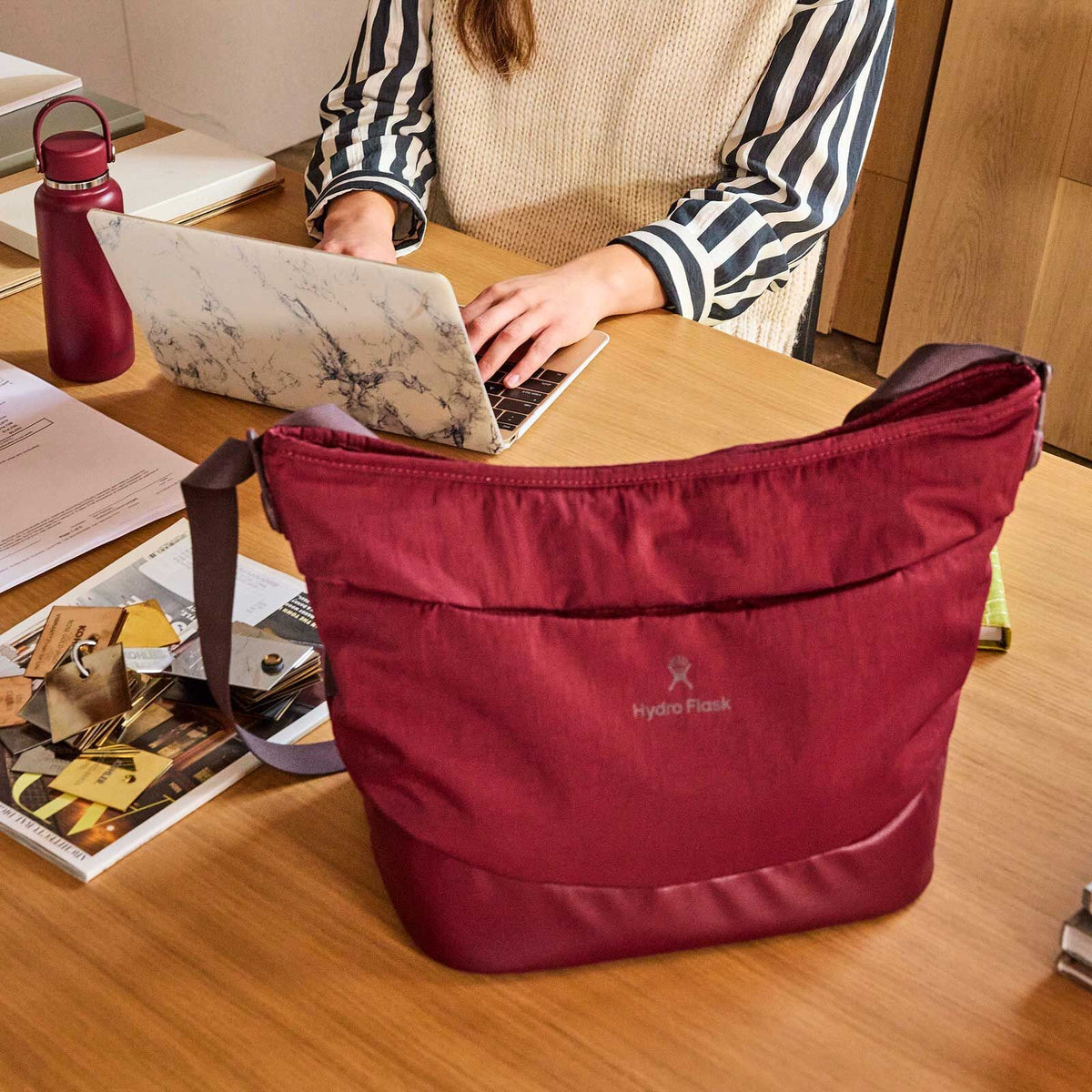 Hydro Flask Carryout™ Lunch Tote