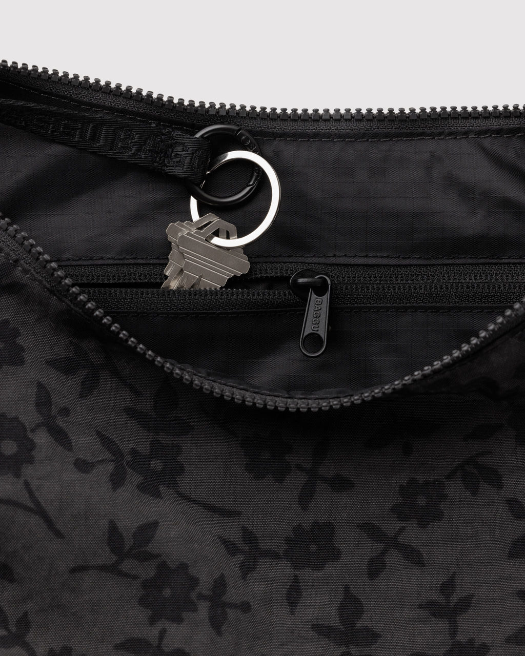 Baggu Medium Nylon Crescent Bag