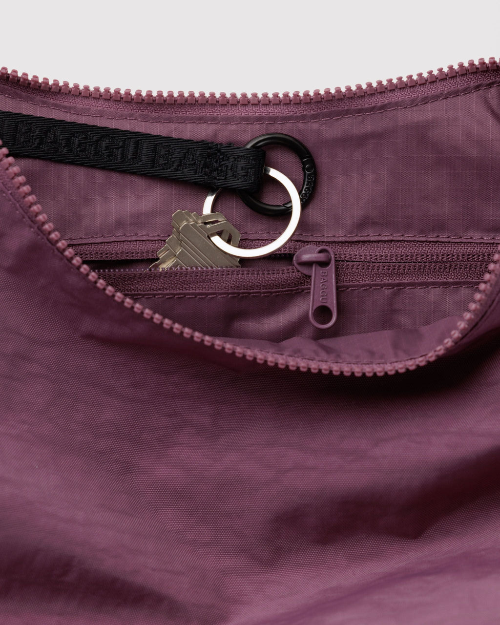 Baggu Medium Nylon Crescent Bag