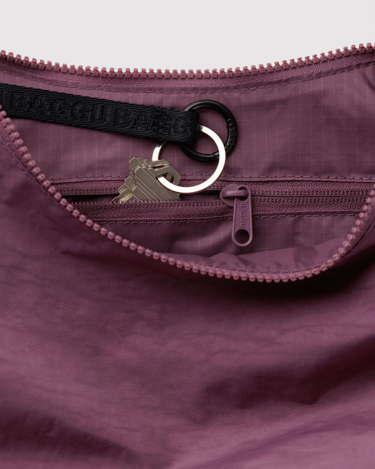 Baggu Medium Nylon Crescent Bag
