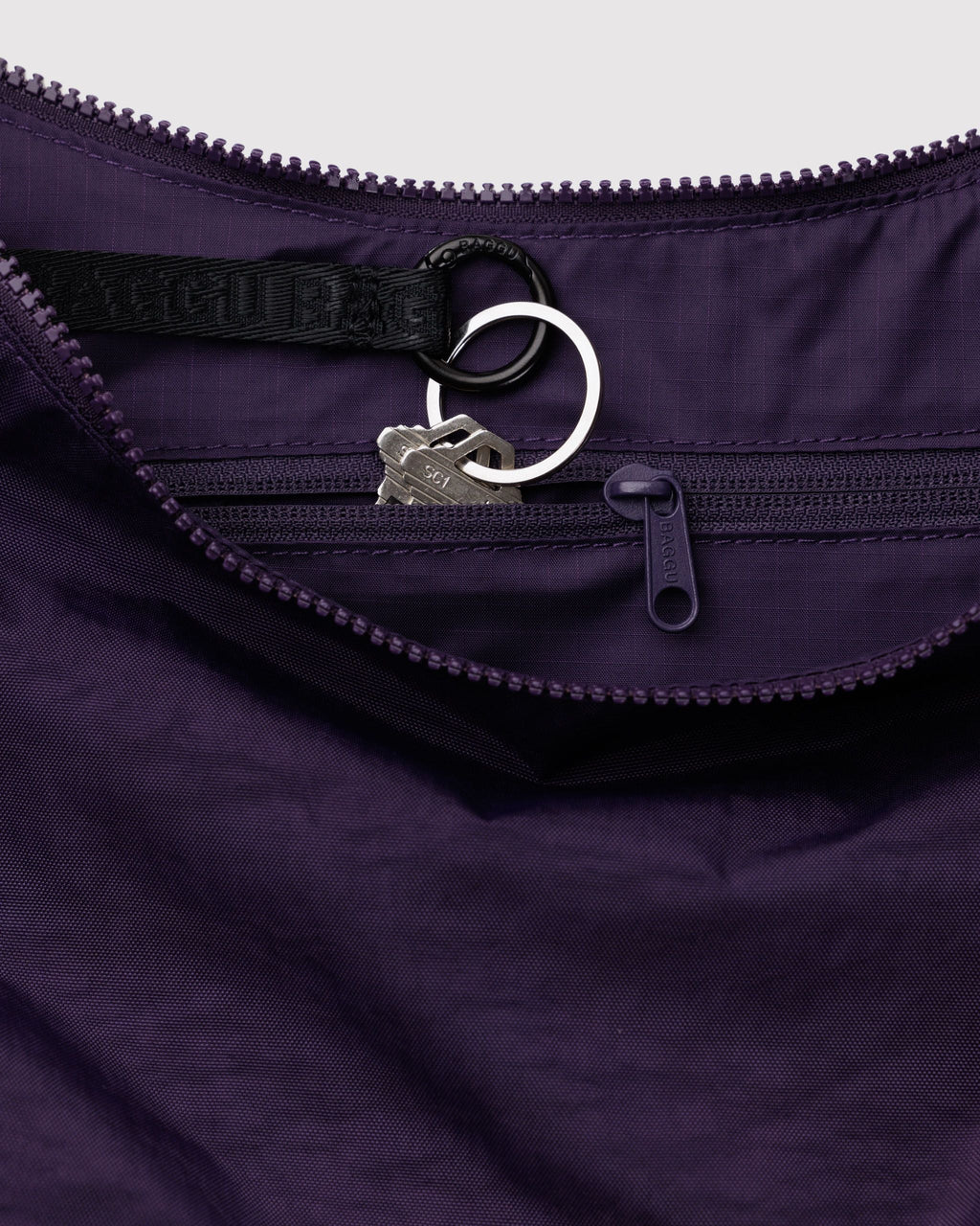 Baggu Medium Nylon Crescent Bag