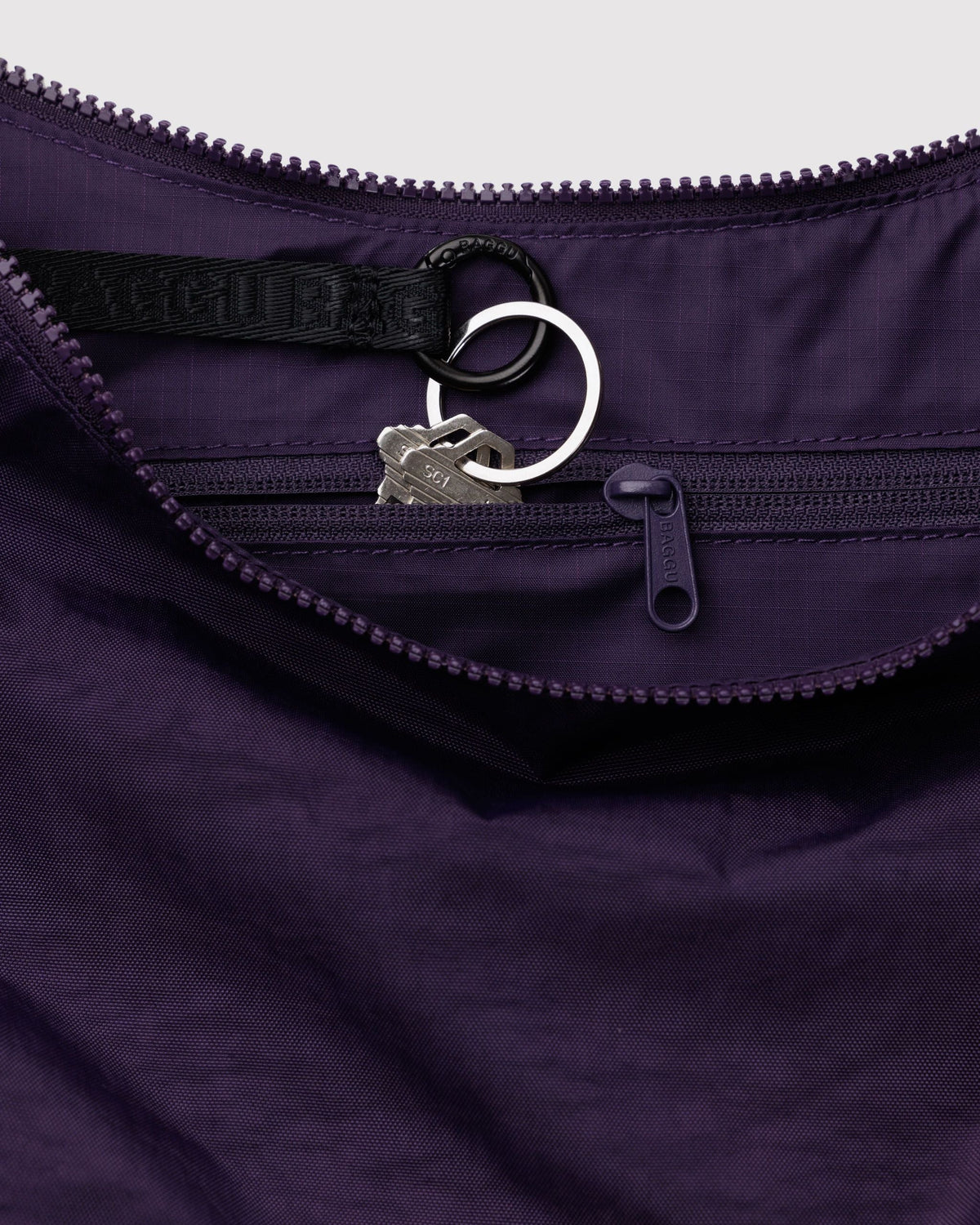 Baggu Medium Nylon Crescent Bag