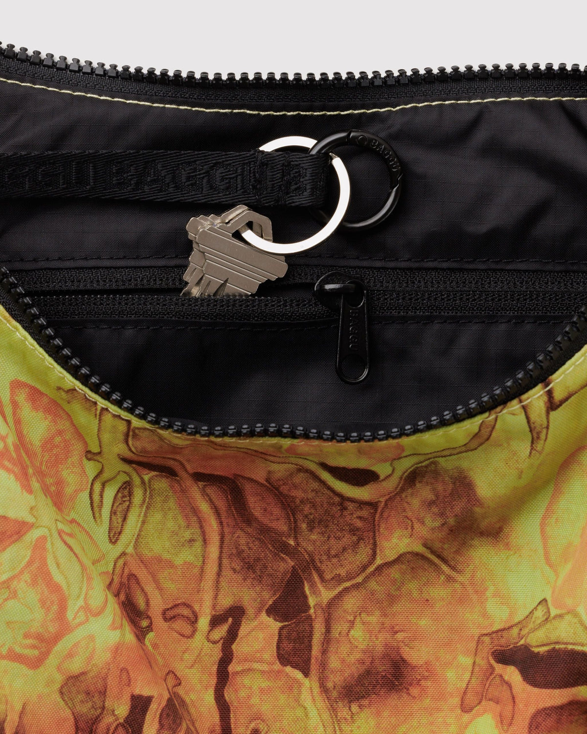 Baggu Medium Nylon Crescent Bag