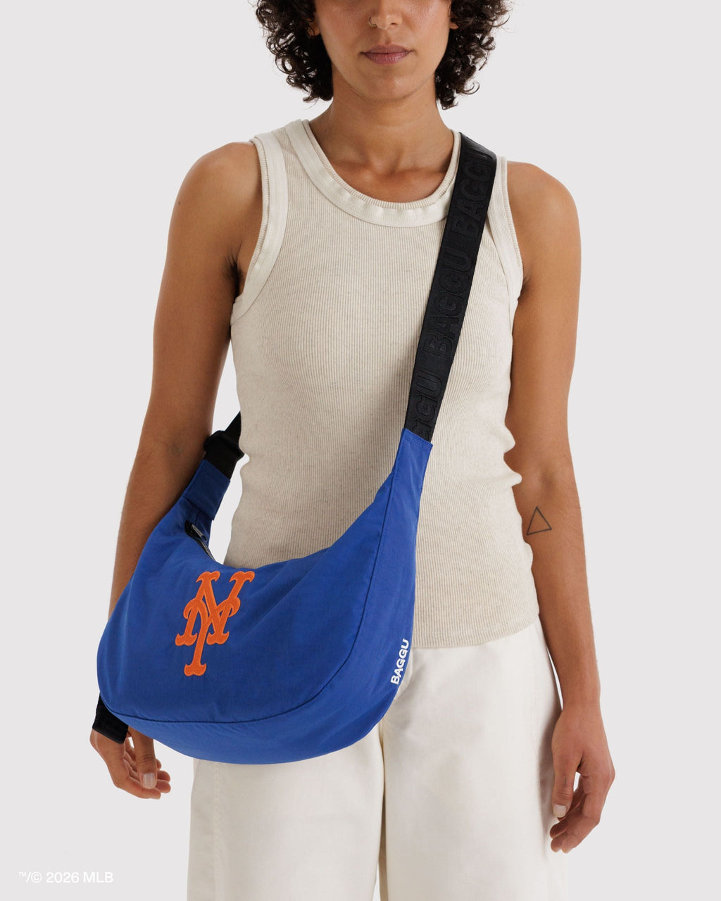 Baggu Medium Nylon Crescent Bag