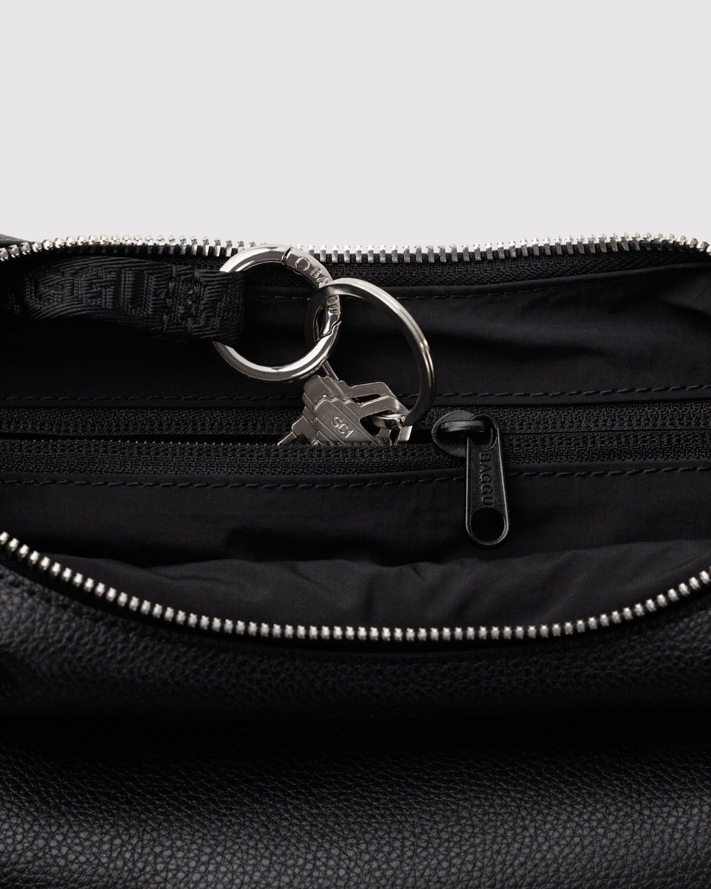 Baggu Small Recycled Leather Flat Crescent